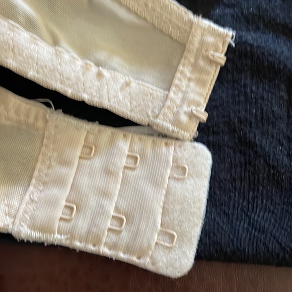 Lipo in a Box. 34DD Lace Bar Bra - Picture 5 of 6